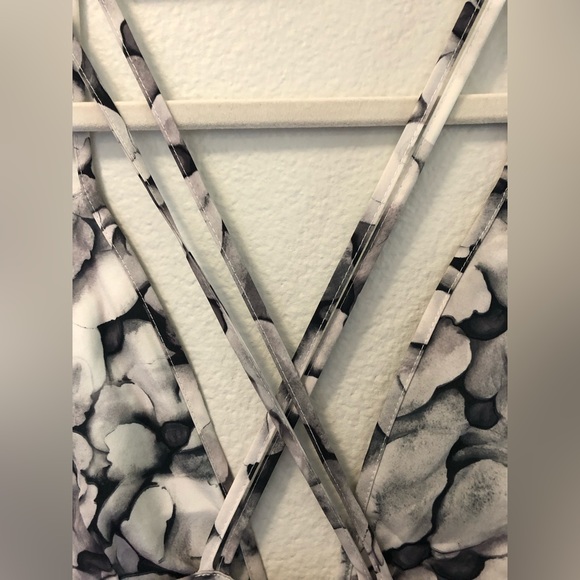 Deep Plunge Dress - Picture 10 of 11